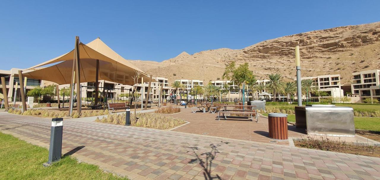 One 2Bhk Elegant Apartment In Muscat Bay 03 Luaran gambar