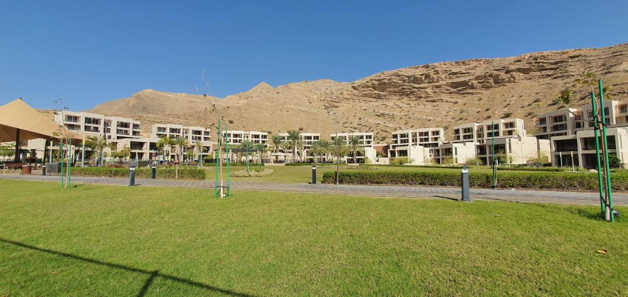 One 2Bhk Elegant Apartment In Muscat Bay 03 Luaran gambar