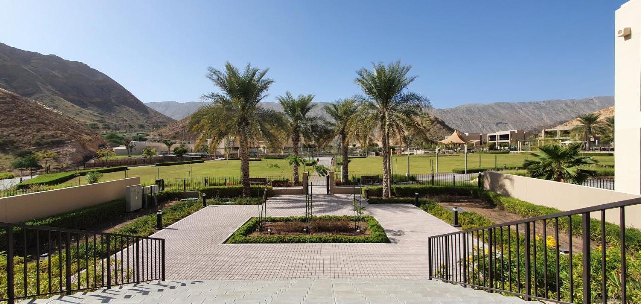 One 2Bhk Elegant Apartment In Muscat Bay 03 Luaran gambar