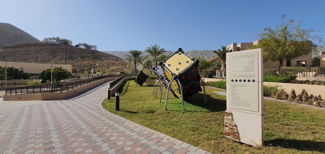 One 2Bhk Elegant Apartment In Muscat Bay 03 Luaran gambar