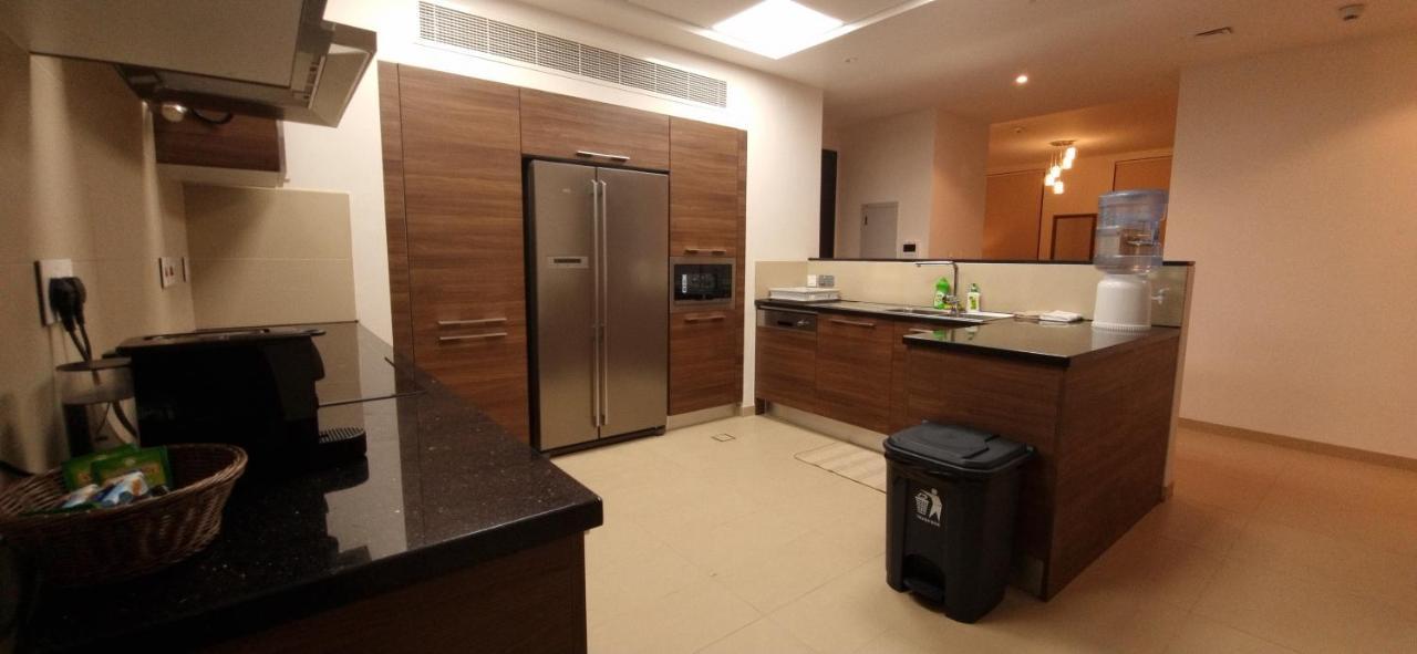 One 2Bhk Elegant Apartment In Muscat Bay 03 Luaran gambar