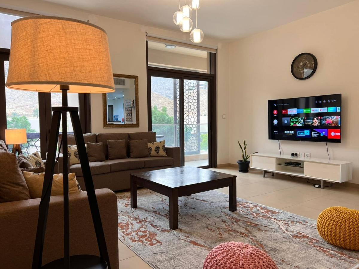 One 2Bhk Elegant Apartment In Muscat Bay 03 Luaran gambar